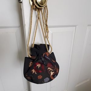 Embroidered Drawstring Pouch Bag